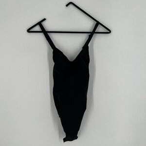 Skims Seamless Sculpt Black Thong Bodysuit